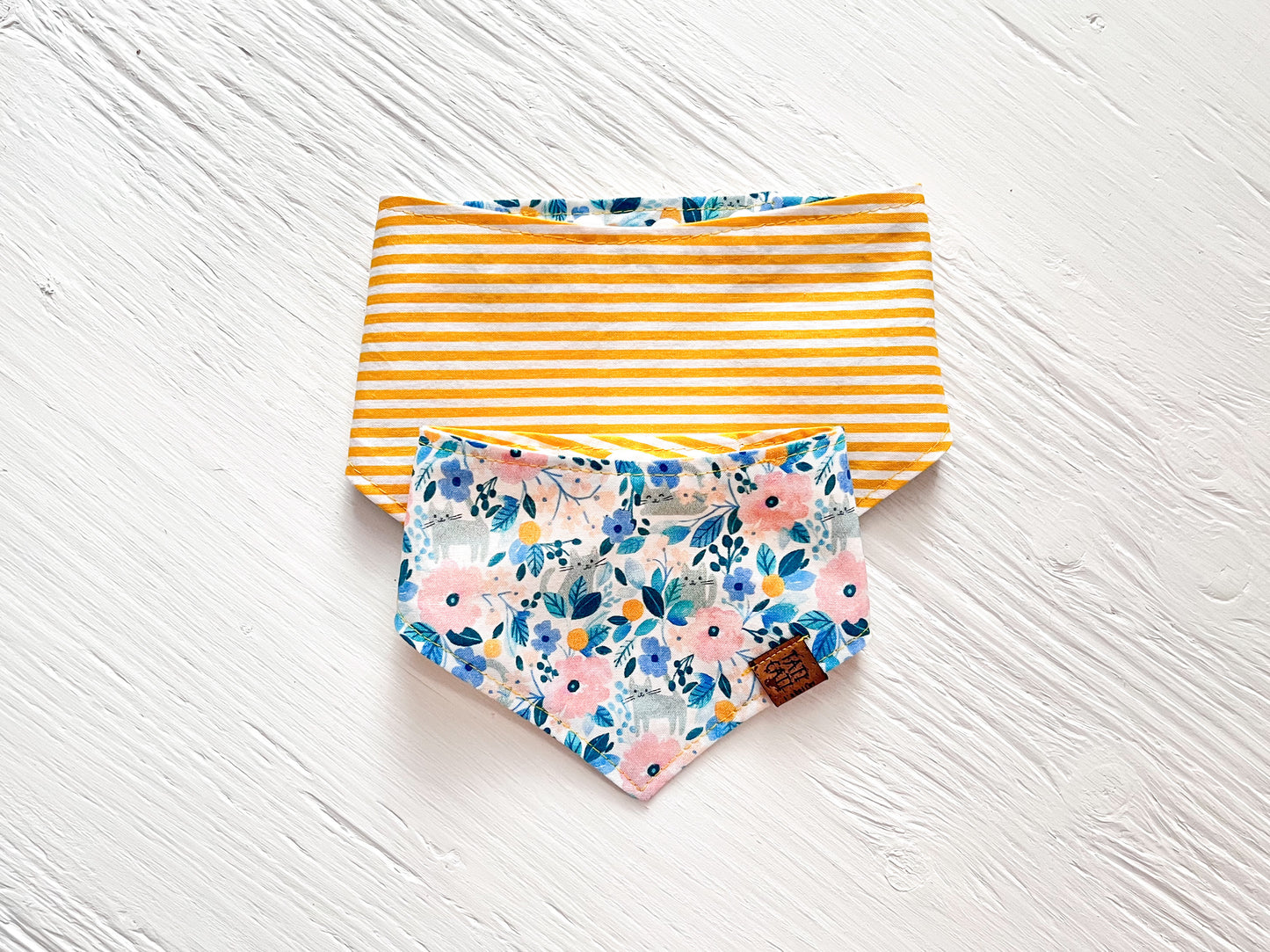 Bandana - Chat-fleurs d'été